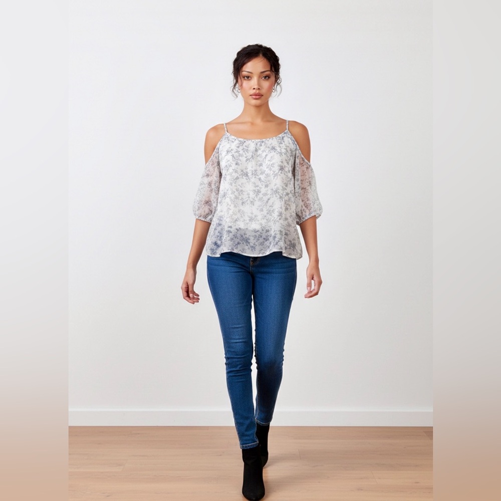 Floral Blue and White Women's Top